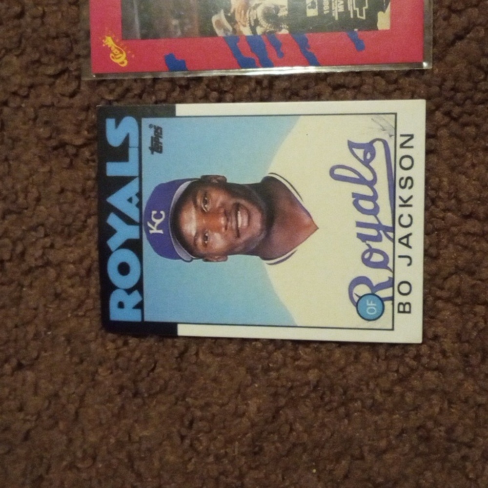 Bo Jackson rookie, Bo Jackson classic,and emmit Smith rookie cards